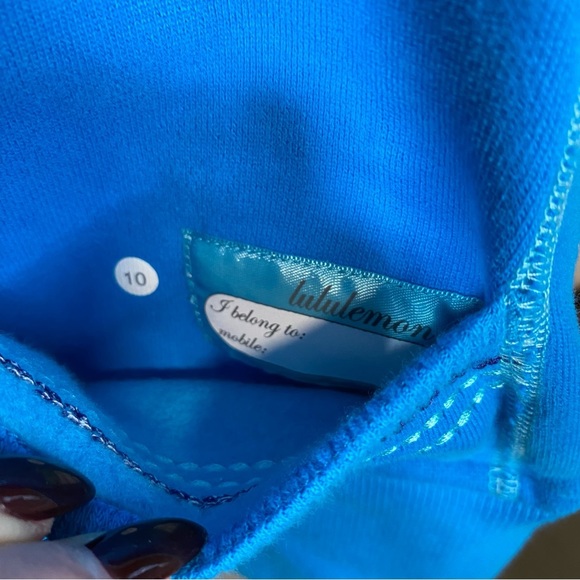 Lululemon Scuba Hoodie -Turquoise Blue Logo Hooded - Size 10 - Next to new - Picture 5 of 7